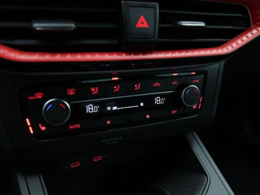 Seat Ibiza 1.0 TSi FR Business Connect | Stoelverwarming | camera | Travel Assist | Full LED | Keyless | App... ActivLease financial lease