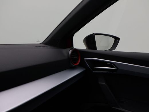 Seat Ibiza 1.0 TSi FR Business Connect | Stoelverwarming | camera | Travel Assist | Full LED | Keyless | App... ActivLease financial lease
