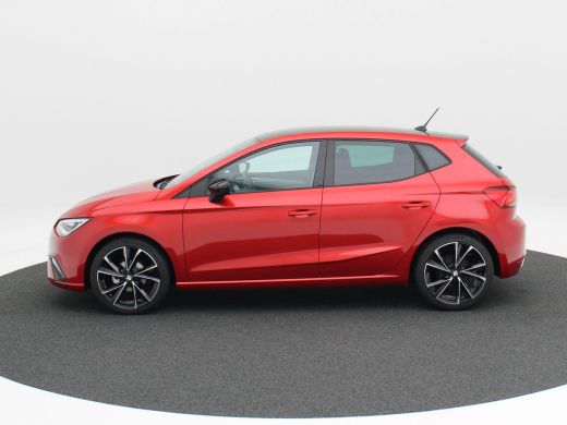 Seat Ibiza 1.0 TSi FR Business Connect | Stoelverwarming | camera | Travel Assist | Full LED | Keyless | App... ActivLease financial lease