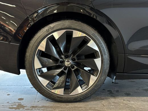 Skoda Enyaq 60 Sportline | Panoramadak | Business upgrade pakket | Lm velgen zwart betria 21 inch Zwart | ActivLease financial lease