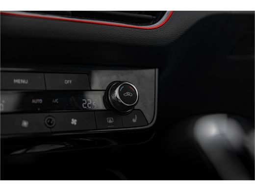 Skoda Kamiq 1.0 TSI DSG Monte Carlo | Panoramadak | Camera | Carplay | Navigatie | Adapt. Cruise ActivLease financial lease