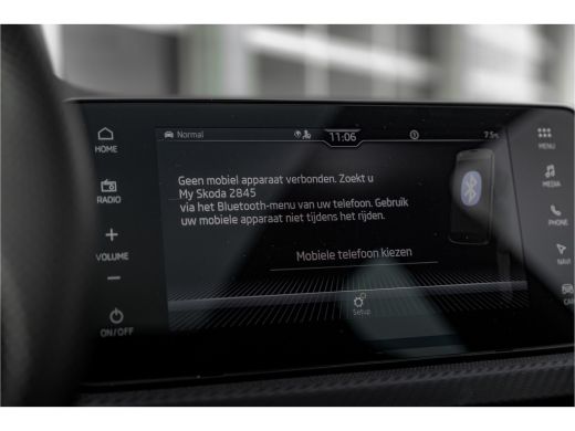 Skoda Kamiq 1.0 TSI DSG Monte Carlo | Panoramadak | Camera | Carplay | Navigatie | Adapt. Cruise ActivLease financial lease