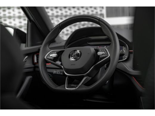 Skoda Kamiq 1.0 TSI DSG Monte Carlo | Panoramadak | Camera | Carplay | Navigatie | Adapt. Cruise ActivLease financial lease