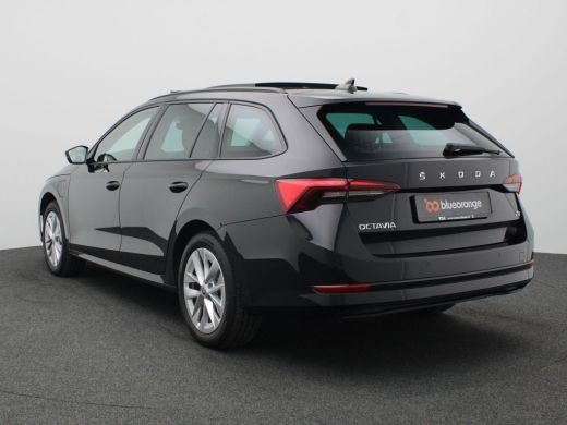 Skoda Octavia Combi 1.4 TSI iV PHEV Business Edition 204PK DSG Pano-Schuifdak, Trekhaak, Adaptieve Cruise Contr... ActivLease financial lease