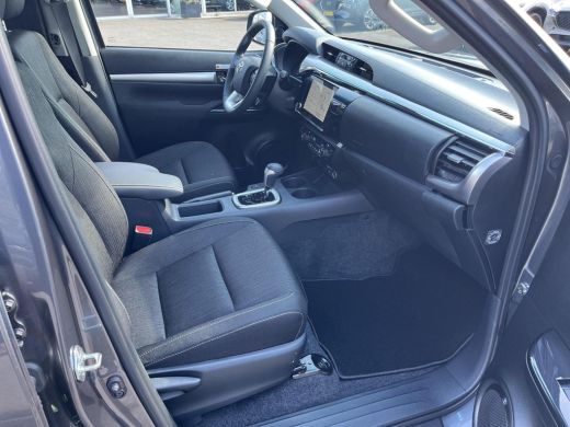 Toyota Hilux 2.4 D-4D Double Cab Professional Premium BPM vrij | Navigatie | Apple CarPlay/Android auto | Acht... ActivLease financial lease