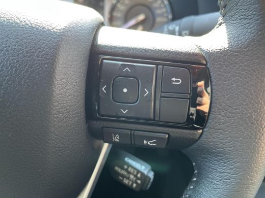 Toyota Hilux 2.4 D-4D Double Cab Professional Premium BPM vrij | Navigatie | Apple CarPlay/Android auto | Acht... ActivLease financial lease