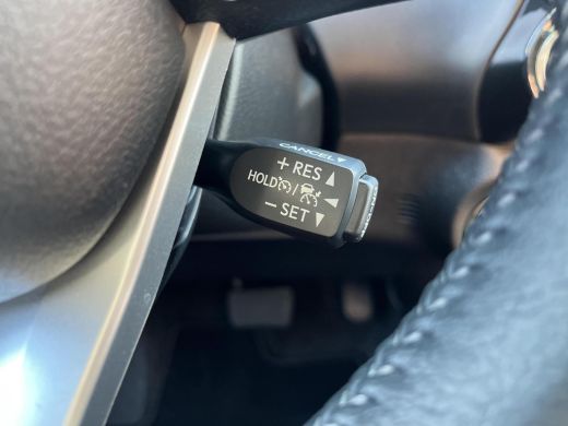 Toyota Hilux 2.4 D-4D Double Cab Professional Premium BPM vrij | Navigatie | Apple CarPlay/Android auto | Acht... ActivLease financial lease