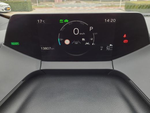 Toyota Prius 2.0 Plug-in Executive | Panorama dak | Apple CarPlay | Navigatie | Rijklaarprijs incl. garantie | ActivLease financial lease