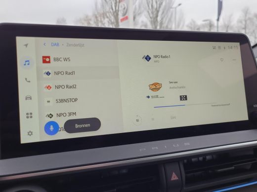 Toyota Prius 2.0 Plug-in Executive | Panorama dak | Apple CarPlay | Navigatie | Rijklaarprijs incl. garantie | ActivLease financial lease
