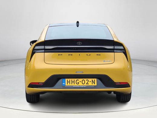 Toyota Prius 2.0 Plug-in Executive | Panorama dak | Apple CarPlay | Navigatie | Rijklaarprijs incl. garantie | ActivLease financial lease
