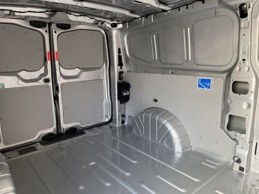 Volkswagen Transporter | 2.0 TDI 170 Pk automaat 4MOTION | L2H1 PanAmericana ActivLease financial lease