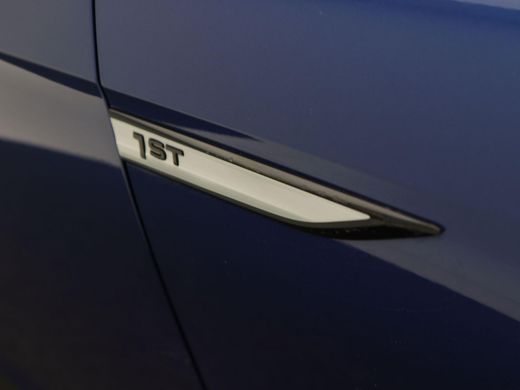 Volkswagen ID.4 First 77 kWh 204 Pk Automaat | Navigatie | 20 Inch | Adaptive Cruise | Stoelverwarming | Camera |... ActivLease financial lease