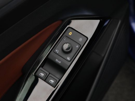 Volkswagen ID.4 First 77 kWh 204 Pk Automaat | Navigatie | 20 Inch | Adaptive Cruise | Stoelverwarming | Camera |... ActivLease financial lease