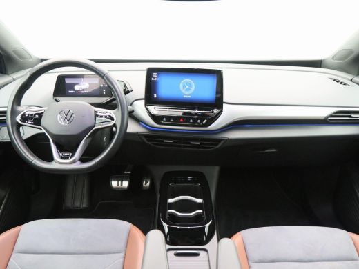 Volkswagen ID.4 First 77 kWh 204 Pk Automaat | Navigatie | 20 Inch | Adaptive Cruise | Stoelverwarming | Camera |... ActivLease financial lease