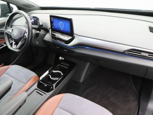 Volkswagen ID.4 First 77 kWh 204 Pk Automaat | Navigatie | 20 Inch | Adaptive Cruise | Stoelverwarming | Camera |... ActivLease financial lease