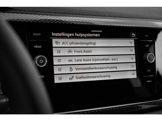 Volkswagen Polo Life Edition Inclusief €2000,- inruilvoordeel  | 'App-Connect' smartphone integratie | Airconditi... ActivLease financial lease