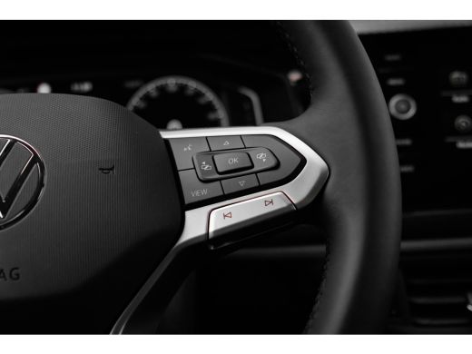 Volkswagen Polo Life Edition Inclusief €2000,- inruilvoordeel  | 'App-Connect' smartphone integratie | Airconditi... ActivLease financial lease
