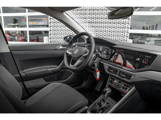 Volkswagen Polo Volkswagen Life Edition Inclusief €2000,- inruilvoordeel + €1000,- korting | 'App-Connect' smartp... ActivLease financial lease
