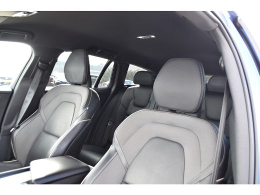 Volvo  V60 2.0 T4 R-Design Volvo V60 T4 R-Design |BurstingBlue |Trekhaak |Leer ActivLease financial lease
