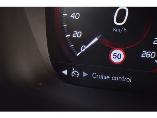 Volvo  V60 2.0 T4 R-Design Volvo V60 T4 R-Design |BurstingBlue |Trekhaak |Leer ActivLease financial lease