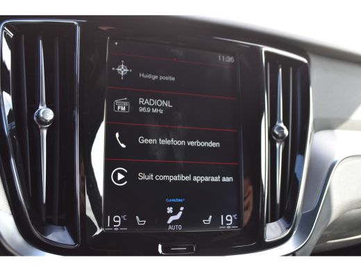 Volvo  V60 2.0 T4 R-Design Volvo V60 T4 R-Design |BurstingBlue |Trekhaak |Leer ActivLease financial lease