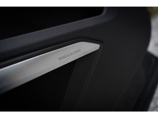Audi e-tron 55 Quattro / 2x S-line/ Standkachel/ Luchtvering/ Bang & Olufsen Sound System/ Panoramadak/ 300kW... ActivLease financial lease