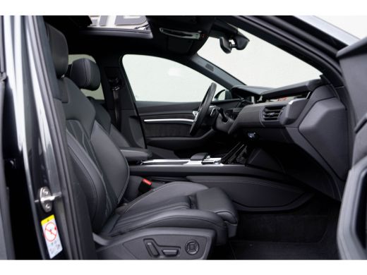 Audi e-tron 55 Quattro / 2x S-line/ Standkachel/ Luchtvering/ Bang & Olufsen Sound System/ Panoramadak/ 300kW... ActivLease financial lease