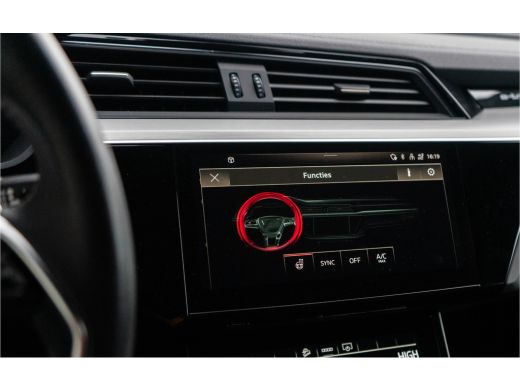 Audi e-tron 55 Quattro / 2x S-line/ Standkachel/ Luchtvering/ Bang & Olufsen Sound System/ Panoramadak/ 300kW... ActivLease financial lease