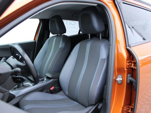 Peugeot 2008 1.2 PureTech Blue Lease Allure NL AUTO | TREKHAAK | CARPLAY | HALF LEDER | CRUISE | ActivLease financial lease