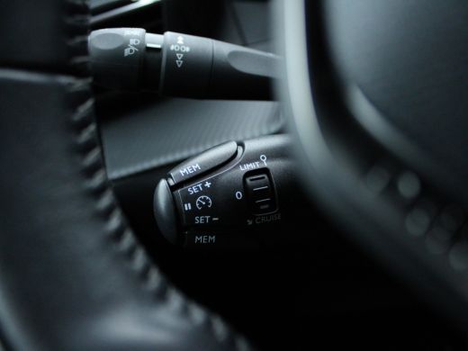 Peugeot 2008 1.2 PureTech Blue Lease Allure NL AUTO | TREKHAAK | CARPLAY | HALF LEDER | CRUISE | ActivLease financial lease