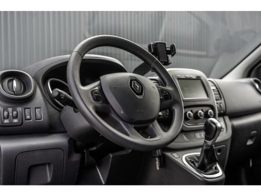 Renault Trafic 2.0 dCi L2H1 | Euro 6 | Automaat | LED | 146 PK | Cruise | Airco | Camera ActivLease financial lease