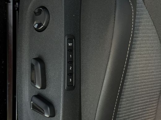 Skoda Enyaq 60 Business Edition ActivLease financial lease