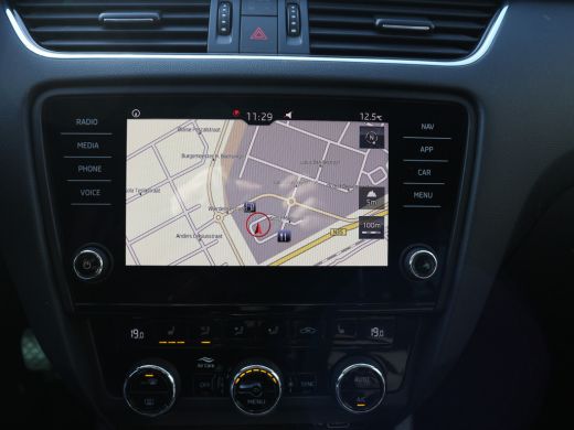 Skoda Octavia Combi 1.0 TSI Gr. Clever Edition TREKHAAK AUTOMAAT CLIMA NAVI ActivLease financial lease
