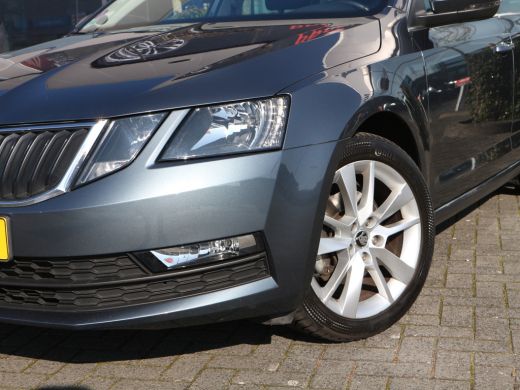 Skoda Octavia Combi 1.0 TSI Gr. Clever Edition TREKHAAK AUTOMAAT CLIMA NAVI ActivLease financial lease