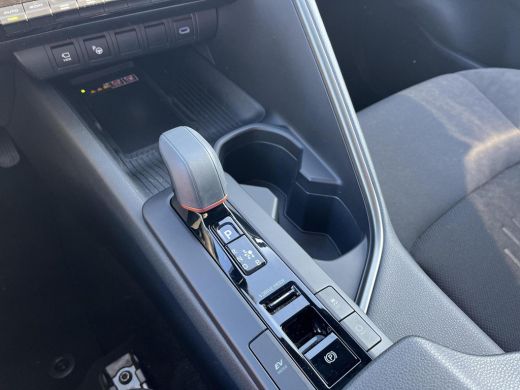 Toyota C-HR 1.8 Hybrid 140 First Edition | Navigatie | Apple CarPlay/Android auto | 360 graden camera ActivLease financial lease