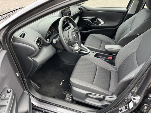 Toyota Yaris 1.5 Hybrid Dynamic | Apple CarPlay/Android auto | Achteruitrijcamera | Stoelverwarming ActivLease financial lease