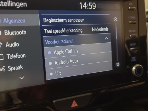 Toyota Yaris 1.5 Hybrid Dynamic Edition Apple CarPlay | Head Up | Stoel/stuurverwarming | Rijklaarprijs incl. ... ActivLease financial lease