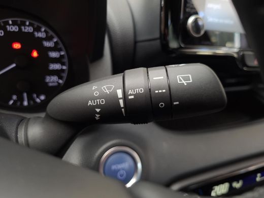 Toyota Yaris 1.5 Hybrid Dynamic Edition Apple CarPlay | Head Up | Stoel/stuurverwarming | Rijklaarprijs incl. ... ActivLease financial lease