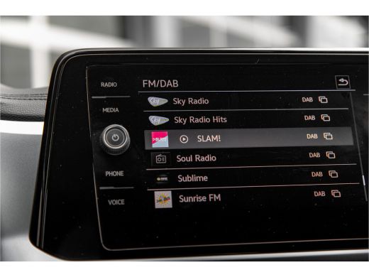 Volkswagen T-Roc 1.5 TSI Life DSG | Apple car Play | Clima | PDC V + A ActivLease financial lease