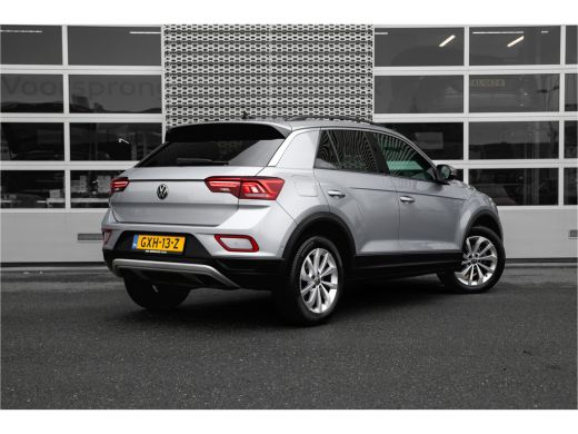 Volkswagen T-Roc 1.5 TSI Life DSG | Apple car Play | Clima | PDC V + A ActivLease financial lease