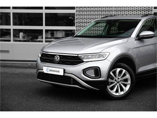 Volkswagen T-Roc 1.5 TSI Life DSG | Apple car Play | Clima | PDC V + A ActivLease financial lease