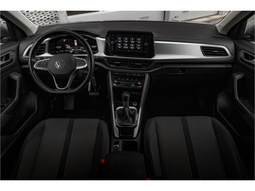 Volkswagen T-Roc 1.5 TSI Life DSG | Apple car Play | Clima | PDC V + A ActivLease financial lease