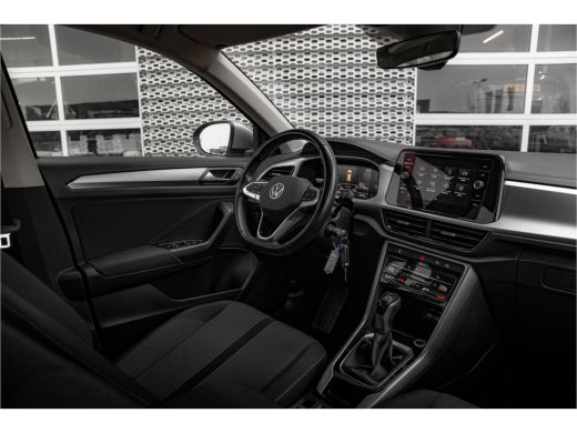 Volkswagen T-Roc 1.5 TSI Life DSG | Apple car Play | Clima | PDC V + A ActivLease financial lease