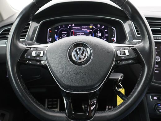 Volkswagen Tiguan 1.5 TSI ACT 150 PK AUT IQ.DRIVE ADAPTIVE CRUISE VIRTUAL COCKPIT | PANORAMA | CAMERA | LED ActivLease financial lease