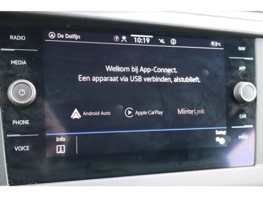 Volkswagen Transporter 2.0 TDI L2H1 150 Pk 7-DSG Automaat Dubbele Cabine | Cruise Control | Trekhaak | ActivLease financial lease