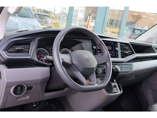 Volkswagen Transporter 2.0 TDI L2H1 150 Pk 7-DSG Automaat Dubbele Cabine | Cruise Control | Trekhaak | ActivLease financial lease