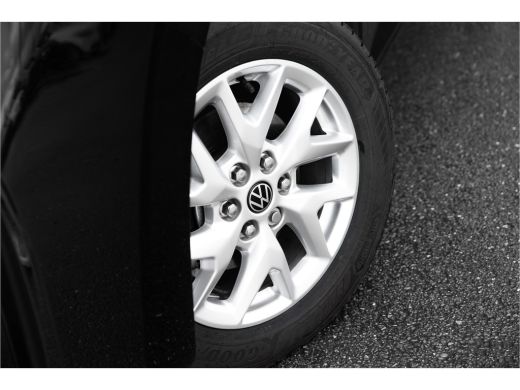 Volkswagen Transporter 2024 | Bulli | L1 | 170 pk Automaat | Digitaal Display ActivLease financial lease