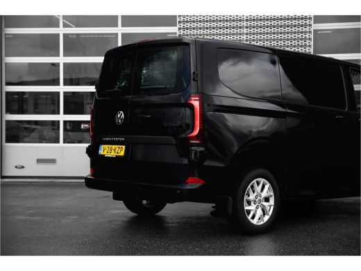 Volkswagen Transporter 2024 | Bulli | L1 | 170 pk Automaat | Digitaal Display ActivLease financial lease