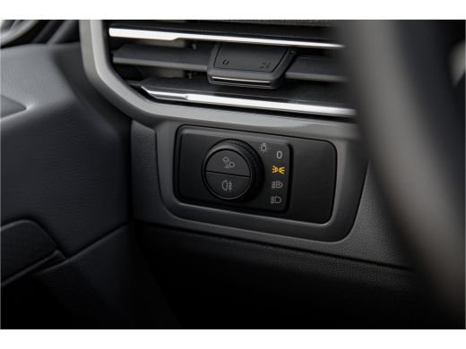 Volkswagen Transporter | 2024 | Bulli | L1 | Automaat 170 pk | Digitaal Dashboard ActivLease financial lease