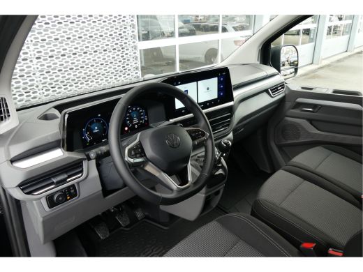 Volkswagen Transporter 2024 | Life | L1 | Digitaal Display ActivLease financial lease